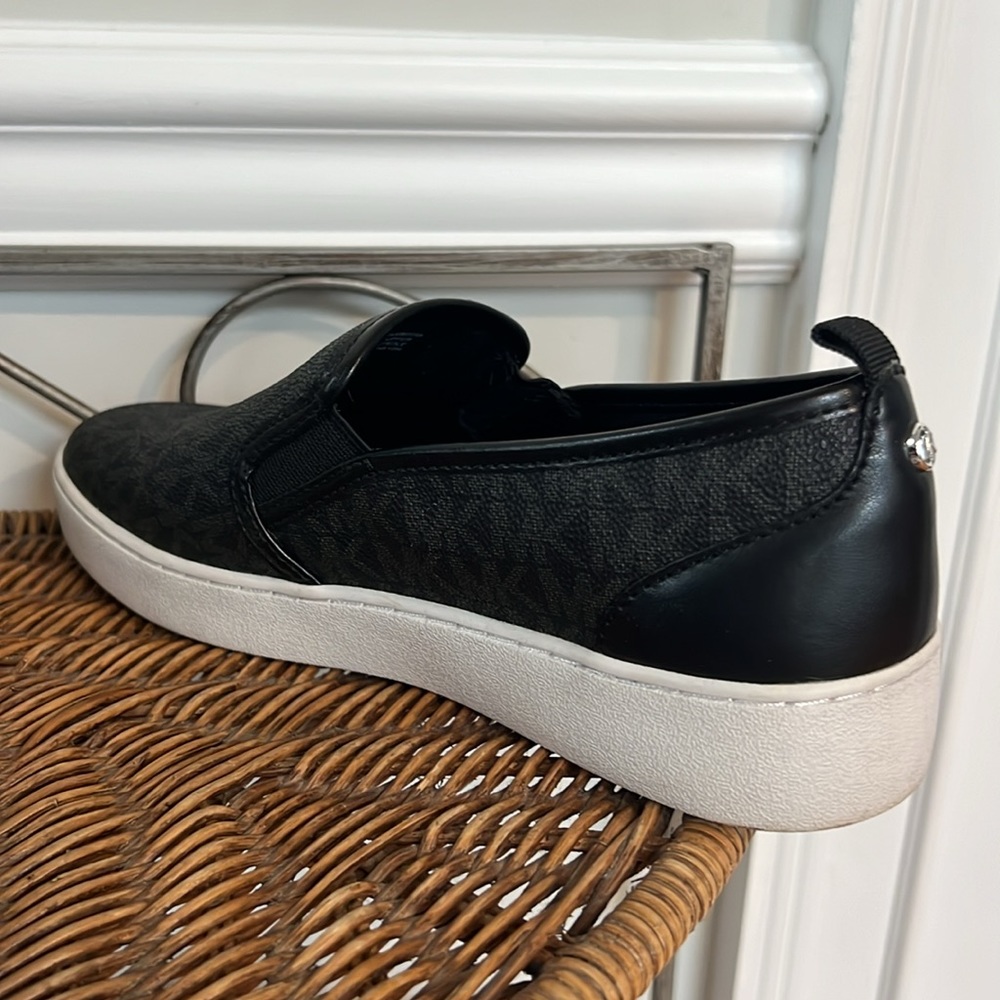Michael Kors slip on logo sneakers - Picture 8 of 11